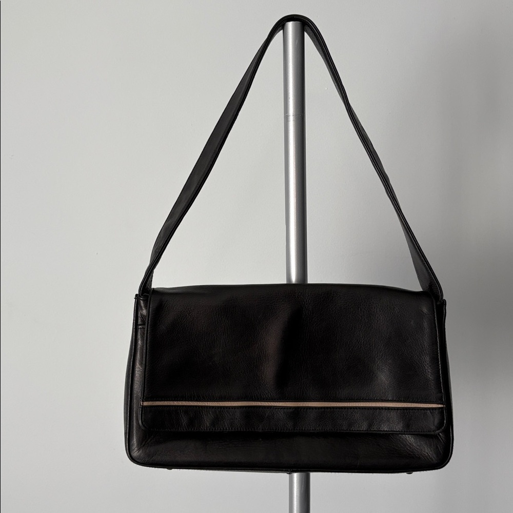 DANIER Leather Shoulder Bag